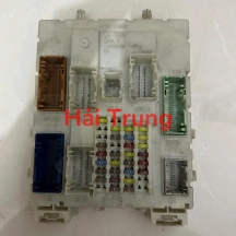 DB3914A073CE Hộp cầu chì điện thân xe Ford Ranger , Ford Everest Tháo Xe 