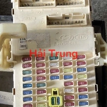 Hộp cầu trì trong xe Hyundai Sonata Tháo Xe