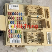 Hộp cầu trì trong xe Kia Sorento Tháo Xe 954002P147