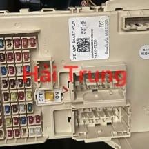 Hộp cầu trì trong xe Hyundai Elantra 2020-2022 Tháo Xe 91950F2330