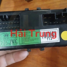 Hộp tín hiệu đèn Hyundai Starex H1 Tháo Xe 952304H106