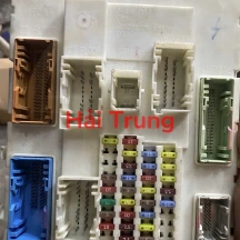 Hộp điều khiển thân xe BCM Ford Focus Tháo Xe