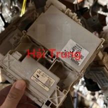 892210K701 Hộp cầu trì trong xe Toyota Hilux Tháo Xe
