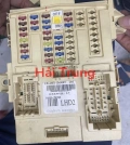 Hộp cầu trì trong xe Hyundai Santafe 2012-2017 Tháo Xe 919502W520