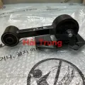 Chân máy thanh giằng Hyundai Getz 2006-2011 chính hãng 219501C800.