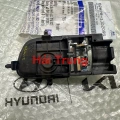 Tay mở cửa trong sau Hyundai I20 2008-2013 chính hãng 826201J020 826101J020. 