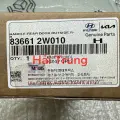 Tay mở cửa sau Hyundai Santafe 2015-2018 chính hãng 83661-2W010(2)