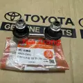 Rotuyn cân băng trước Toyota Corolla hãng 555