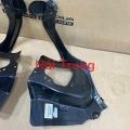 Xương bắt đèn hậu Toyota Vios 2016-2020 61064-0D150  61063-0D160