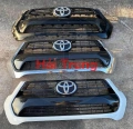 Mặt ca lăng Toyota Hilux 2020 Tháo Xe