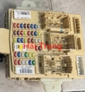 Hộp cầu trì trong xe Kia Sorento Tháo Xe 954002P147