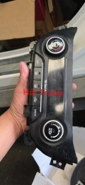 Bảng điều khiển điều hoà Hyundai Creta Tháo xe