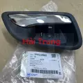 Tay mở cửa trong Chevrolet Cruze 2009-2012 chính hãng 95022965.  