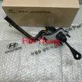 Tổng côn trên Hyundai Accent 2012-2017 chính hãng 416101R100.      