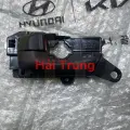 Tay mở cửa trong Hyundai Sonata chính hãng