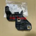 Giá đỡ đèn pha Mercedes GLC 300
