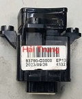 Công tắc đèn cảnh báo nguy hiểm Hyundai Custin Tháo Xe 93790-O3000
