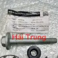 Bu lông rô tuyn càng i sau Kia Sorento chính hãng 552602P000(2)