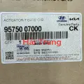 Chuột cửa hậu Kia Morning 2008-2011 chính hãng 9575007000.      