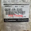 Tay mở cửa trong Mazda 626 2000-2006 chính hãng