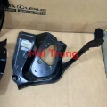 Xương bắt đèn hậu Toyota Vios 2016-2020 61064-0D150  61063-0D160. 