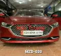 Mặt ca lăng độ Mazda 3. 