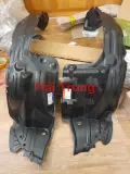 Lòng dè chắn bùn bánh trước Innova