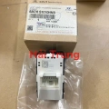 93576S1010NNB Công tắc đơn Hyundai Santafe 2019-2021 