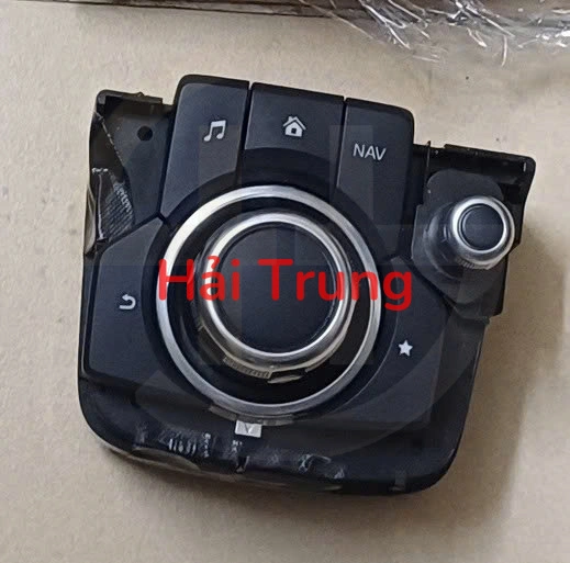 Tháo xe Công tắc điều khiển màn hình Mazda Cx5