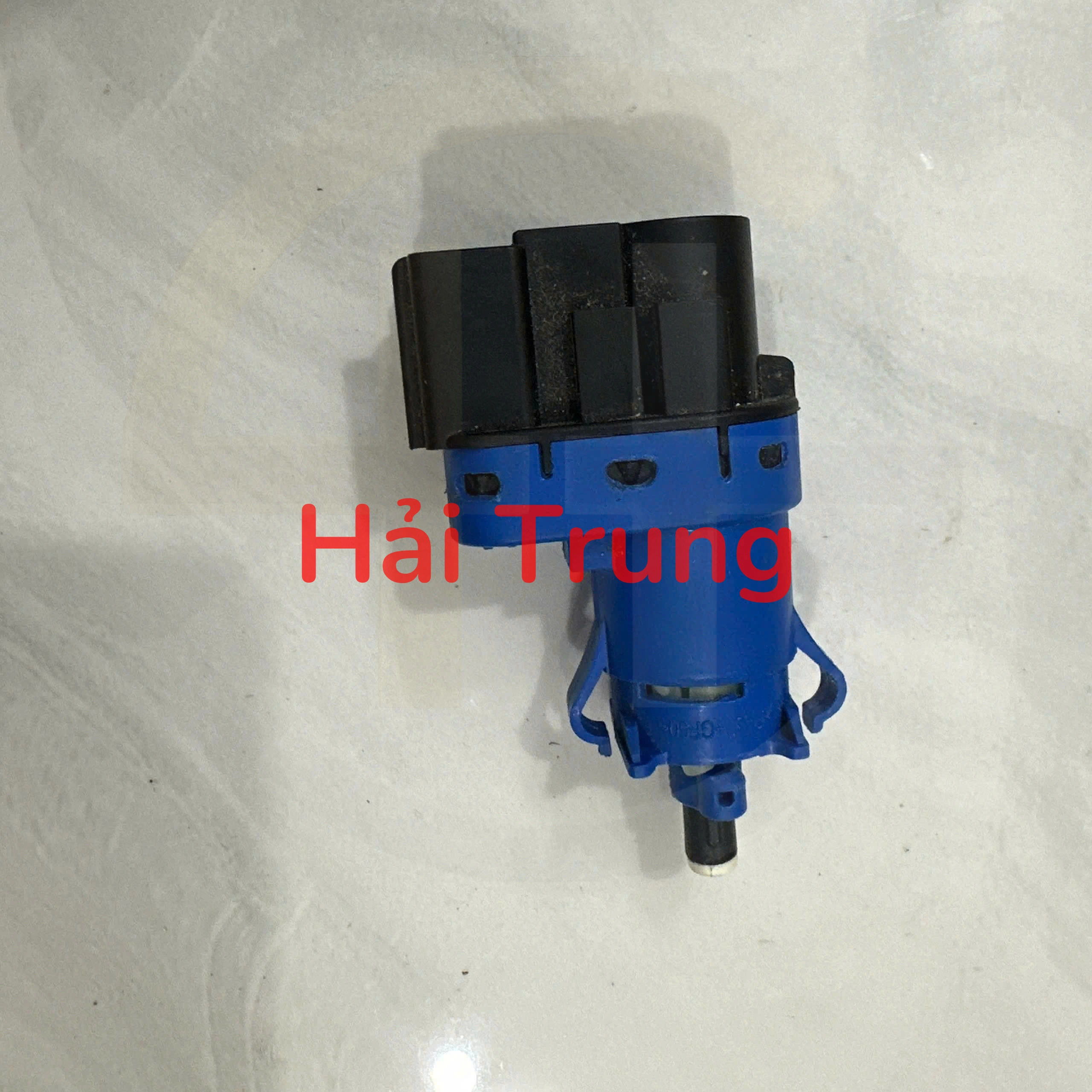 BN7N-66-490A Công tắc đèn phanh, chân phanh Mazda 2, 3, CX3, CX30, 6, CX5, CX8, CX9 Tháo Xe