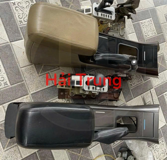 Yên ngựa, cần số Ford Escape 2009-2013 Tháo Xe