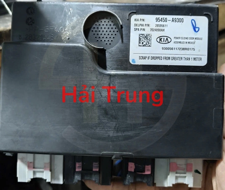 Hộp điều khiển cửa lùa Kia Sedona 2018 Tháo Xe 95450A9300