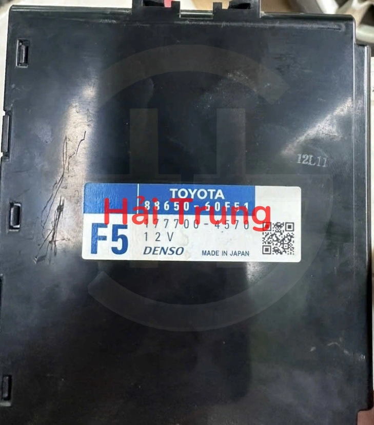 Hộp điều khiển điều hòa Toyota Land Cruiser Tháo Xe 88650-60F51