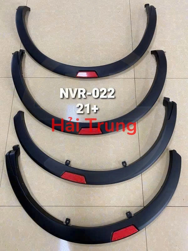 Bộ ốp phồng cua lốp Nissan Navara 2022-2025