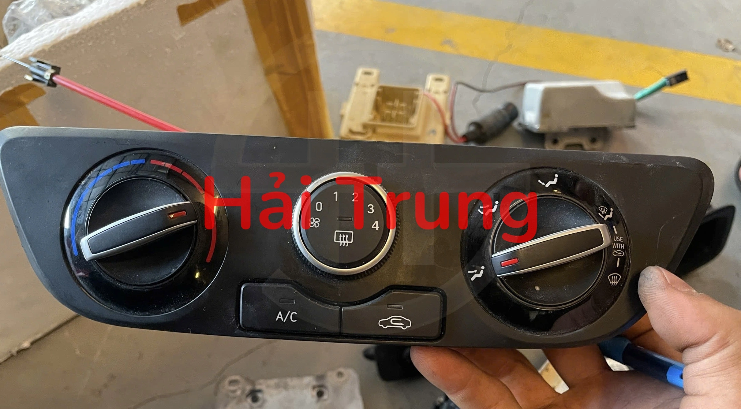 Bảng điều khiển công tắc điều hòa AC Hyundai I10 2021-2025 Tháo Xe 97250K6000TPL
