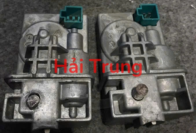 A2045458132 Khóa cổ Mercedes C W204 Tháo Xe