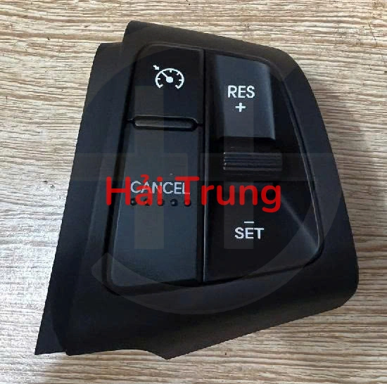 967102P000 Phím Vô Lăng Kia Sorento 2009-2013