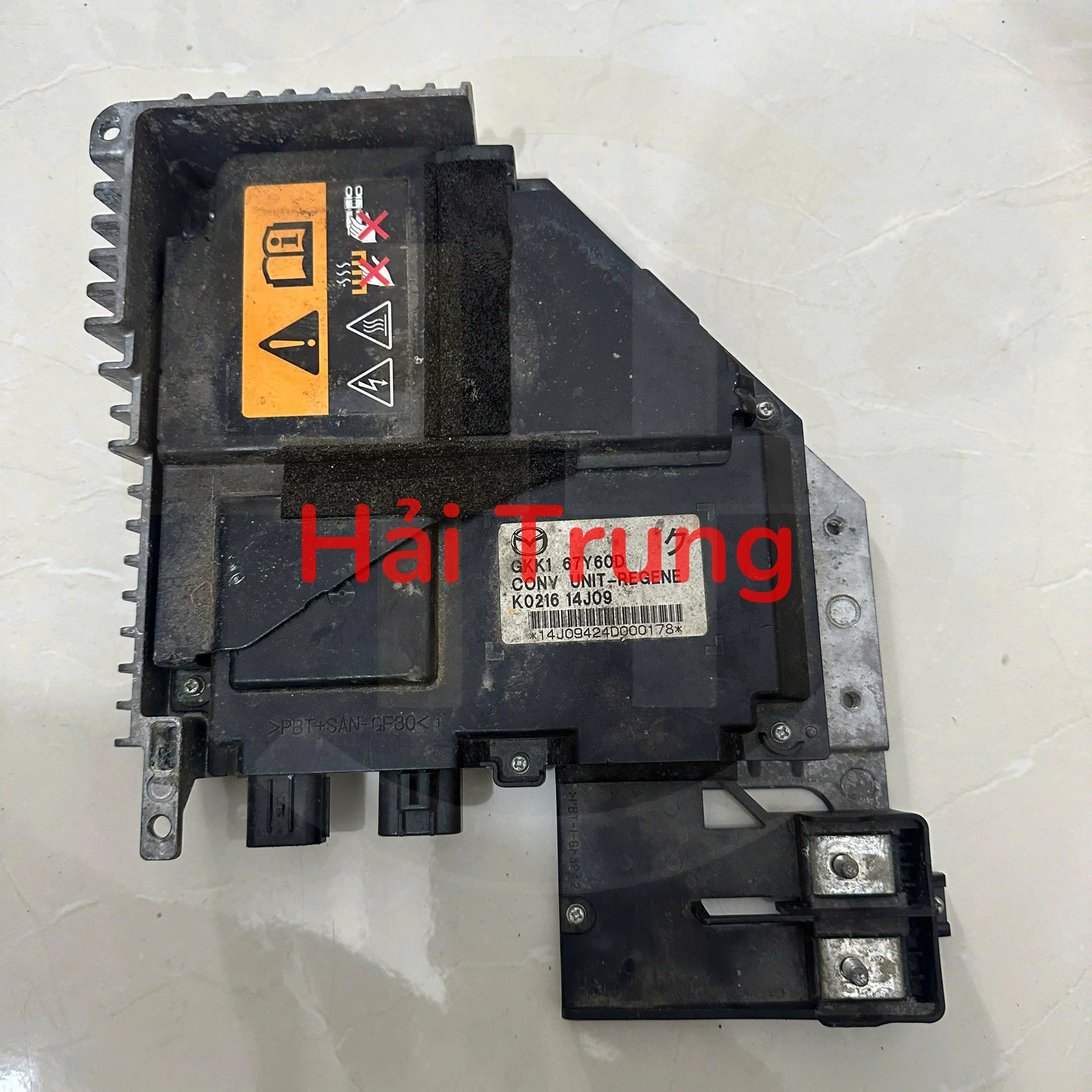 GKK167Y60D Hộp điều khiển chuyển đổi điện áp Mazda 6 2013 - 2016 Tháo Xe