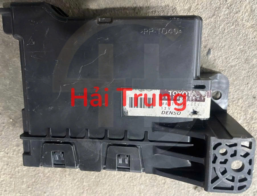 Hộp điều khiển điều hòa Altis 2015 8865002C21