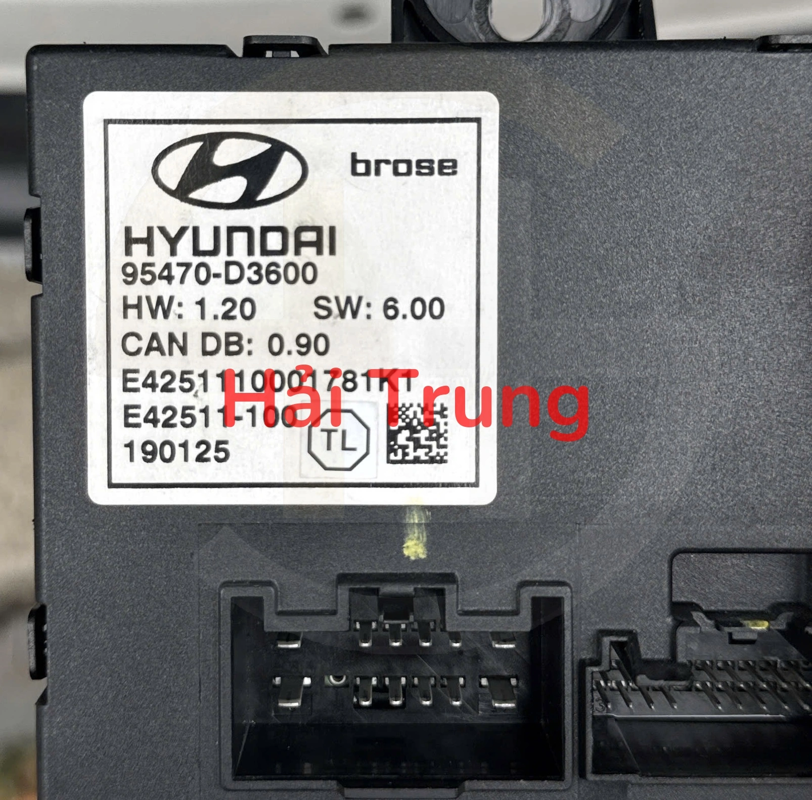 Hộp điều khiển cốp Hyundai Tucson Tháo Xe 95470-D3600