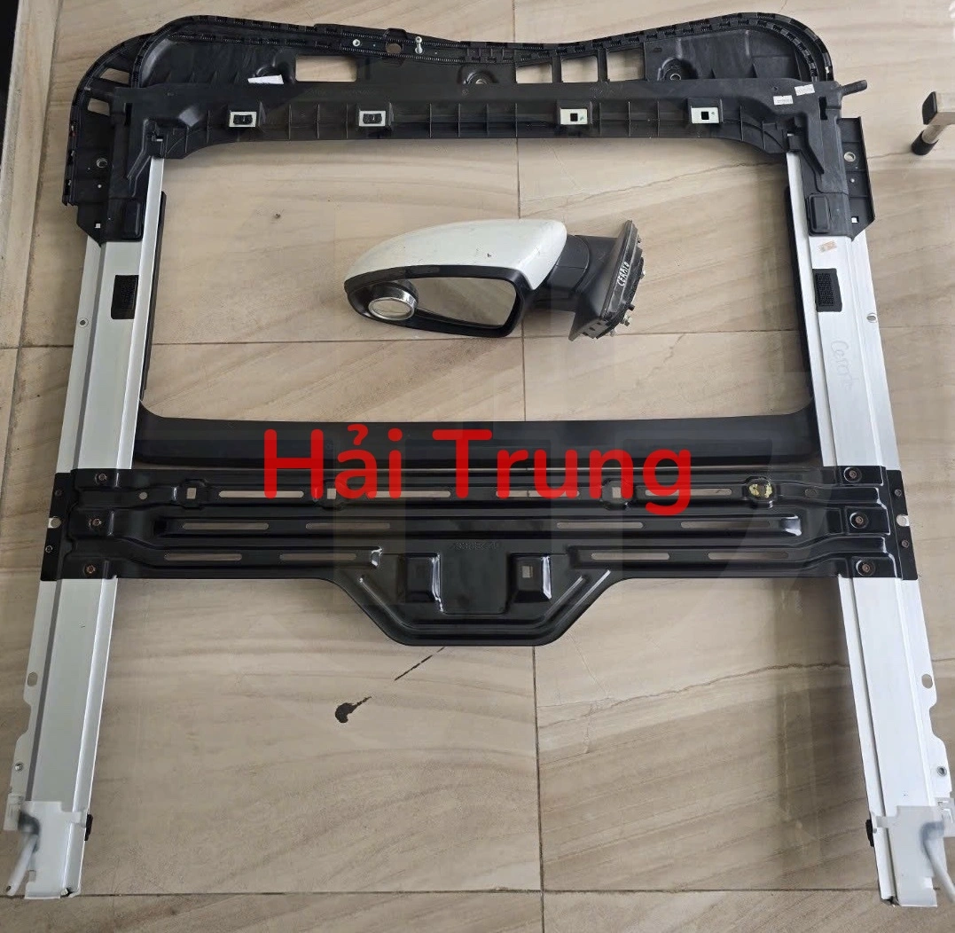 Khung cửa sổ trời Kia Cerato 2019-2021 Tháo Xe