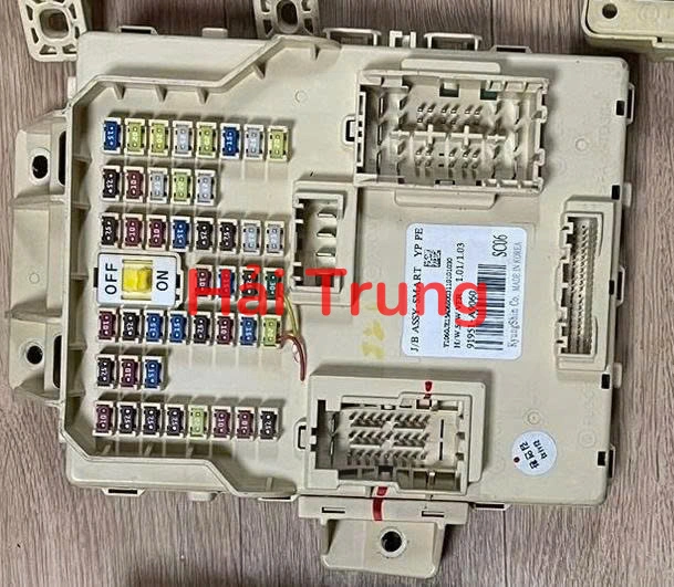 91951A9060 Hộp cầu trì Kia Sedona, Carnival 2014-2020 Tháo Xe