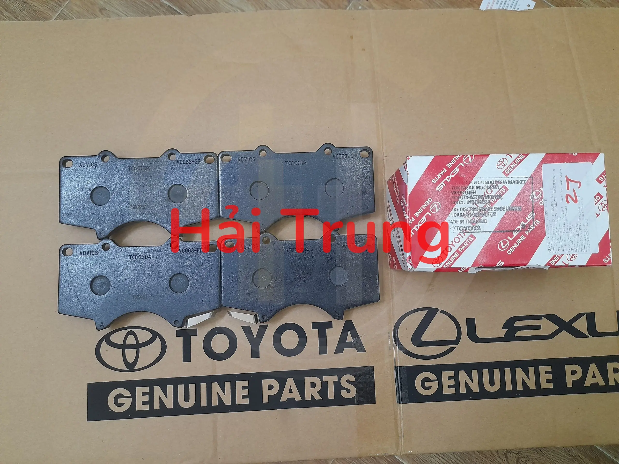 Má phanh trước Toyota Fortuner chính hãng 04465YZZQ7
