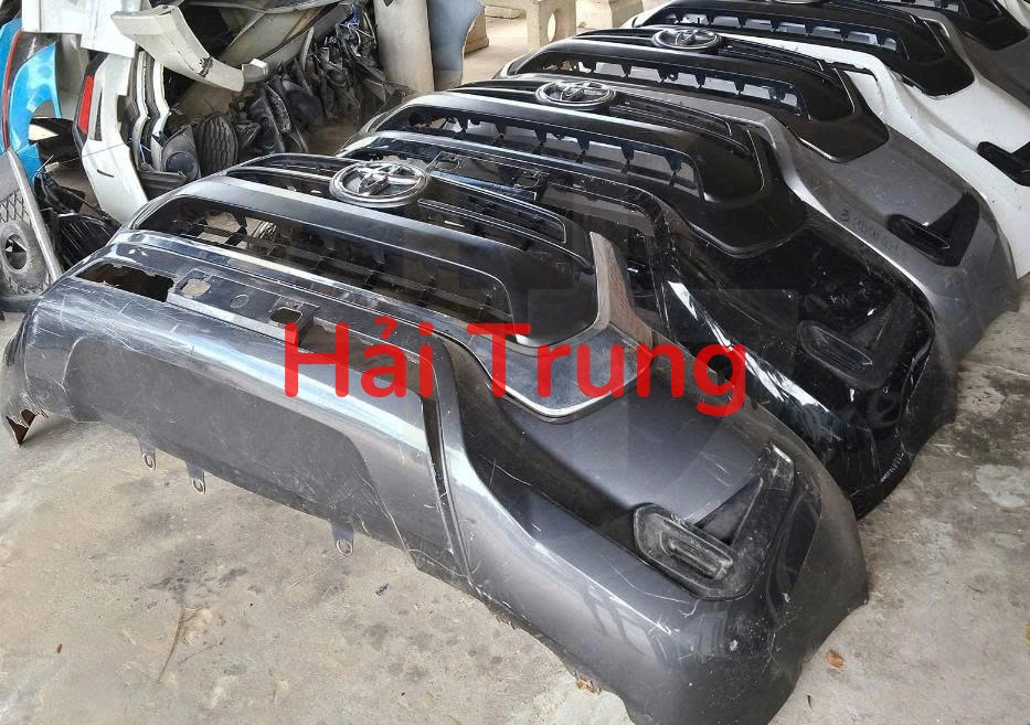 Cản trước nguyên cụm Toyota Hilux 2019 Tháo Xe