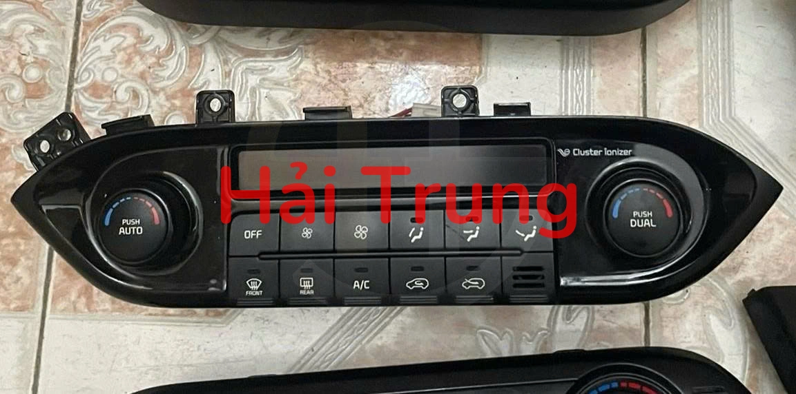 Tháo xe bảng điều khiển công tắc điều hòa AC Kia Rondo, Carens 2016 2017 2018