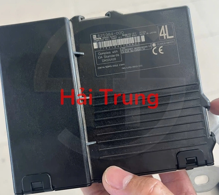 Hộp điều khiển khóa Smart Key Toyota Yaris 2015 Tháo Xe 89990-52421