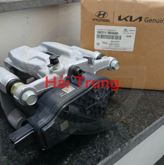 Cụm gông phanh sau Kia Carnival 2022 58311R0A00 58310R0A00