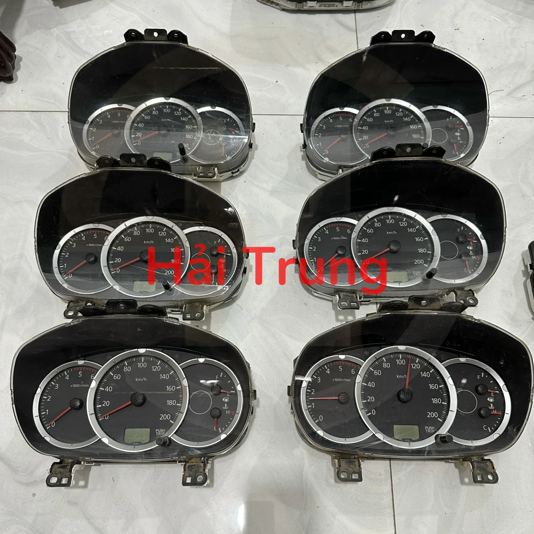 Số lượng Đồng hồ táp lô Mitsubishi Triton 2005-2010 Tháo Xe