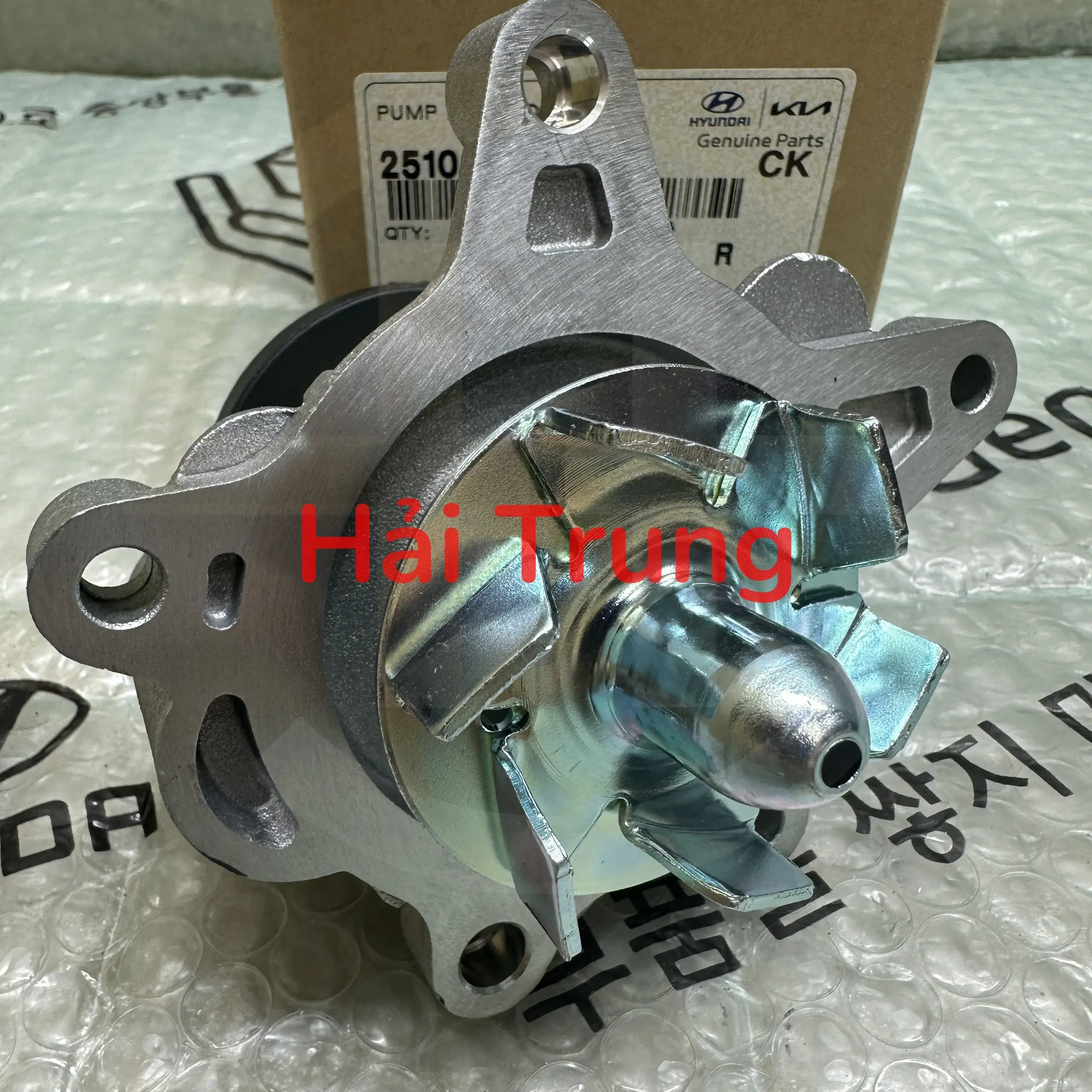 Bơm nước Forte, Elantra, Cerato, Rio, I30 chính hãng 251002B700 