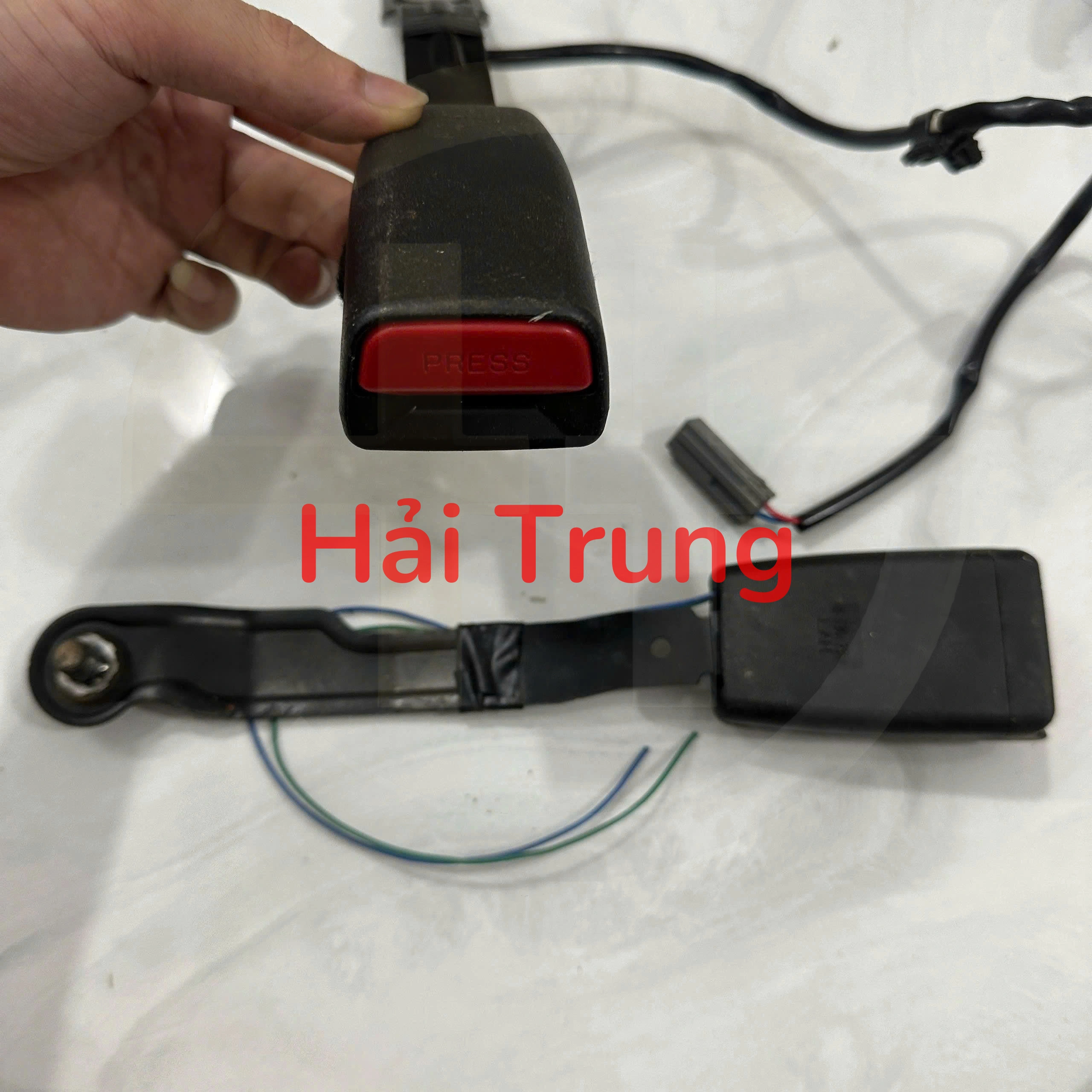 DHA957620 Chốt dây an toàn Mazda 3, 6, CX3, CX30, CX5, CX8, CX9 2019-2026 Tháo Xe